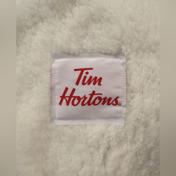 BNIP Tim Hortons LE Sherpa Stadium Blanket - Picture 5 of 7